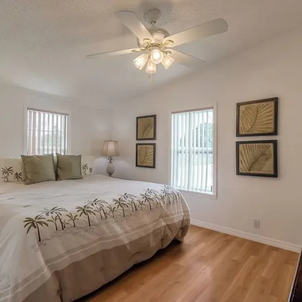 Image 2 - Edgewater, FL - House for rent