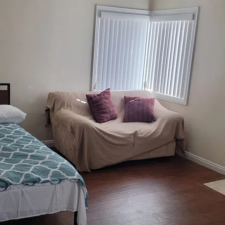 Rent this 1 bed house on South Gate