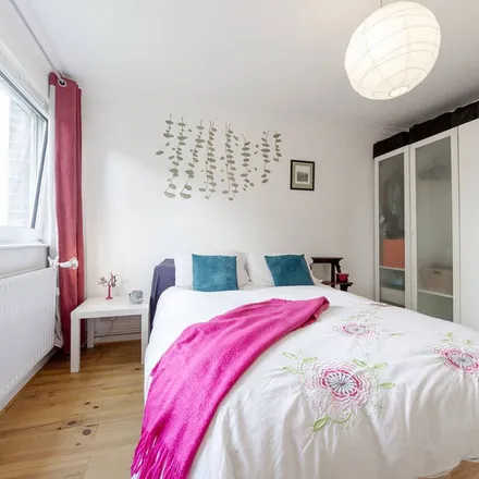 Image 2 - South Wimbledon, Milner Road, London, SW19 3BS, United Kingdom - Apartment for rent