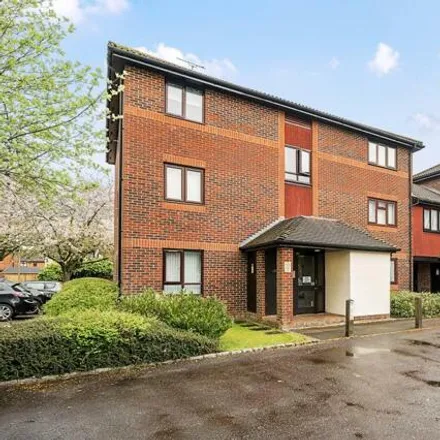 Buy this 1 bed apartment on Saint Hughs Rise in East Hagbourne, OX11 9UZ