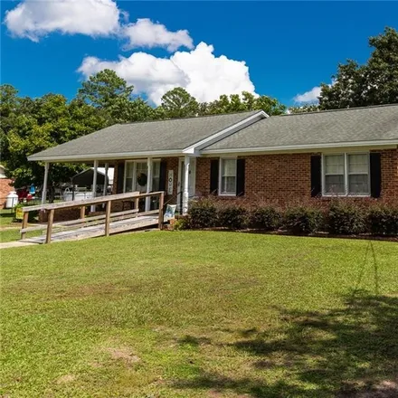 Image 3 - 33 Sedgefield Drive, Robeson County, NC 28360, USA - House for sale