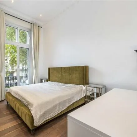 Image 4 - 108-132 Westbourne Terrace, London, W2 6BU, United Kingdom - Apartment for sale