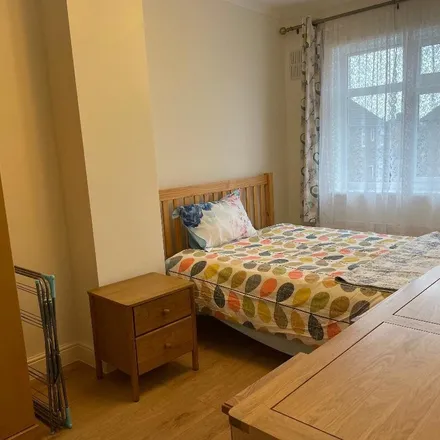 Rent this 3 bed house on London in Becontree, GB