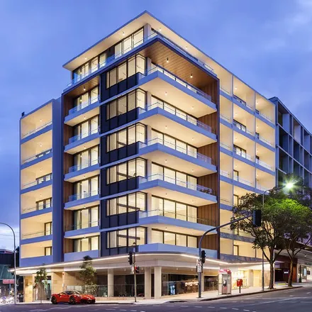 Rent this 3 bed apartment on McLachlan Avenue in Darlinghurst NSW 2010, Australia