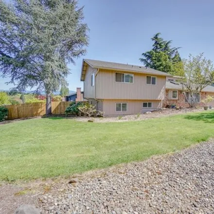 Buy this 4 bed house on 16015 Northeast 33rd Avenue in Ridgefield, WA 98642