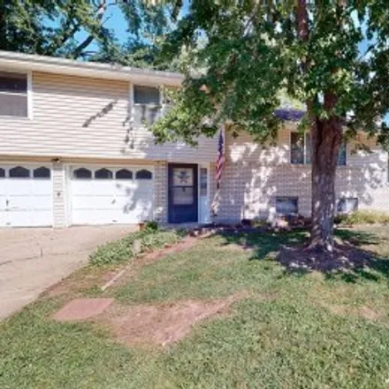 Buy this 3 bed apartment on 5723 North Denver Avenue in Ravenwood-Somerset, Kansas City