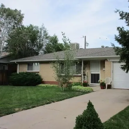 Rent this 3 bed house on 1676 South Benton Street in Lakewood, CO 80232