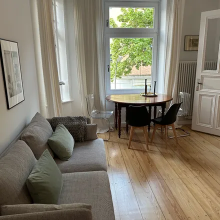 Rent this 2 bed apartment on Arndtstraße 15 in 22085 Hamburg, Germany