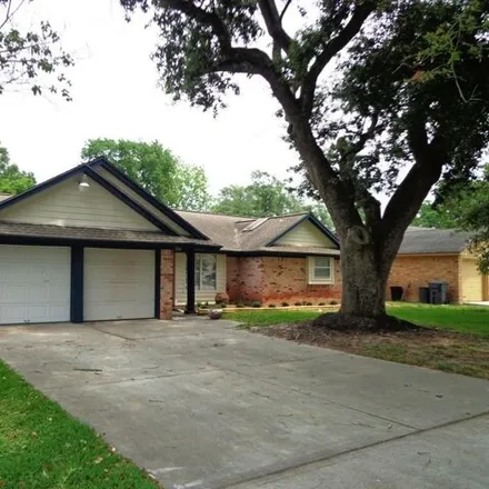 Rent this 3 bed house on 262 Meadowlawn Street in Shoreacres, Harris County