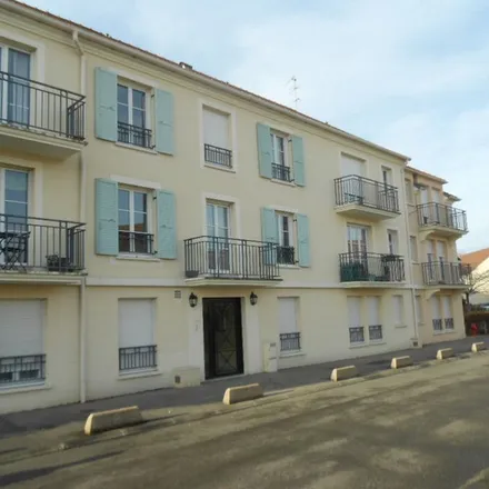 Image 3 - 33 Rue du Général de Gaulle, 77000 Melun, France - Apartment for rent