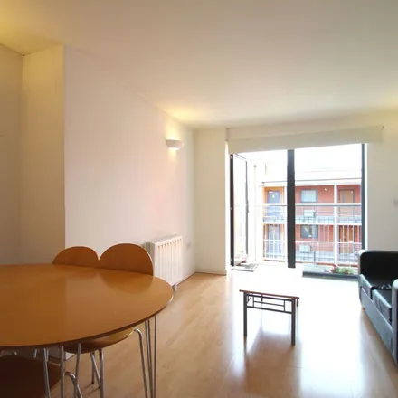 Rent this 1 bed apartment on Bemerton Street in London, N1 0BS