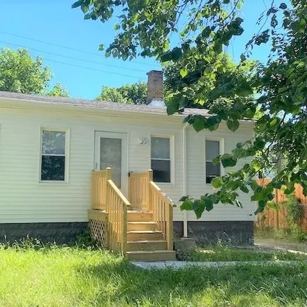 Buy this 2 bed house on 13316 Chapelside Avenue in Cleveland, OH 44120