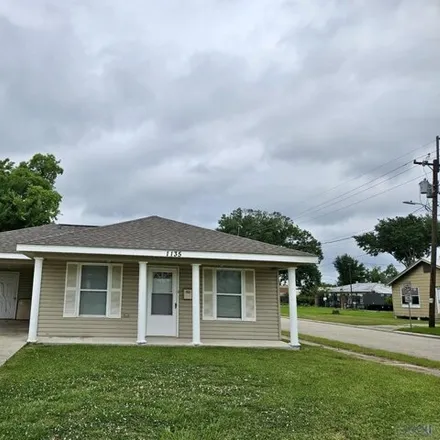 Buy this 2 bed house on 1200 Division Avenue in Houma, LA 70360