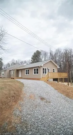 Image 3 - 6237 Brushy Mountain Road, Old Gilreath, Wilkes County, NC 28654, USA - House for sale