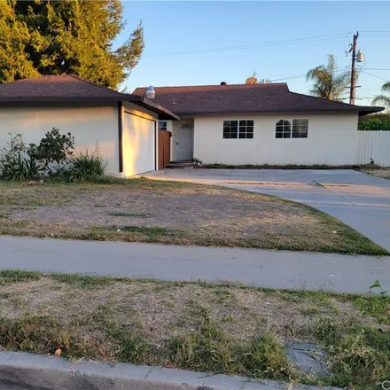 Buy this 4 bed house on 2154 Niobe Avenue in Anaheim, CA 92804