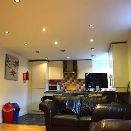 Image 5 - The Optimist, Uplands Crescent, Swansea, SA2 0EZ, United Kingdom - Apartment for rent