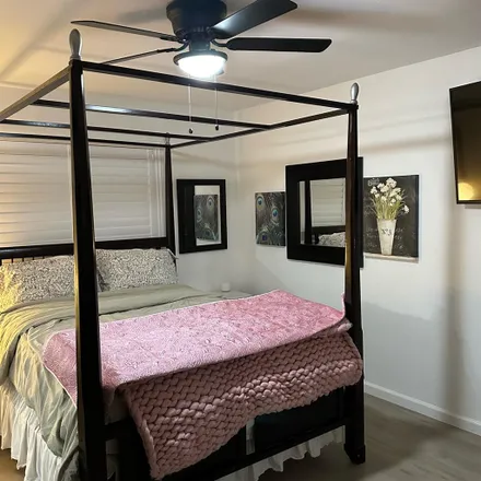 Rent this 1 bed room on 630 Zinnia Street in Hemet, CA 92545