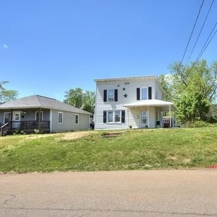 Image 6 - 849 Fairfax Avenue, Waynesboro, VA 22980, USA - House for sale