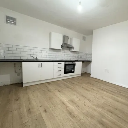 Rent this 1 bed townhouse on Charlton Road in Leeds, LS9 9JW