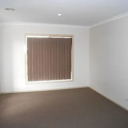 Image 4 - Spirited Circuit, Craigieburn VIC 3064, Australia - Apartment for rent