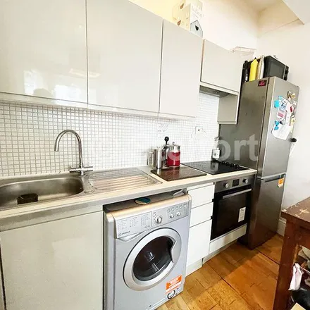 Image 2 - 29 Witherington Road, London, N5 1PN, United Kingdom - Apartment for rent