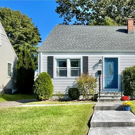 Buy this 4 bed house on 71 Central Avenue in West Shore, West Haven