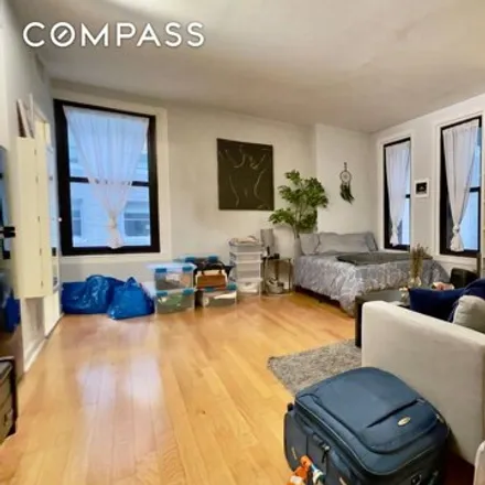 Image 3 - Wallace Building, 56 Pine Street, New York, NY 10005, USA - Condo for rent