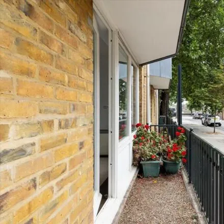 Image 4 - Elizabeth Court, Milmans Street, London, SW10 0BX, United Kingdom - Apartment for sale