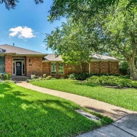 Buy this 4 bed house on 9322 Canter Dr in Dallas, Texas