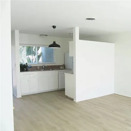 Image 8 - 476 Seaward Road, Newport Beach, CA 92625, USA - Apartment for rent