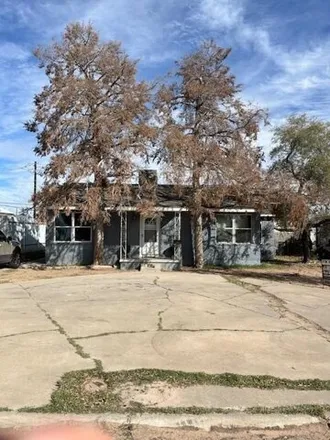 Buy this 3 bed house on 629 East Campbell Street in Kermit, TX 79745
