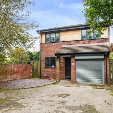 Buy this 4 bed house on The Wharf Tavern in 2390 Stratford Road, Hockley Heath