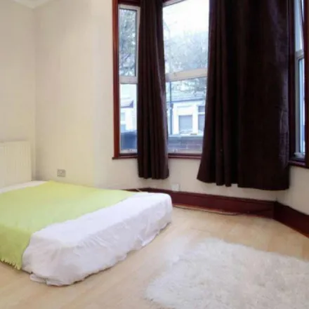 Rent this 7 bed room on 55 Granleigh Road in London, E11 4RG