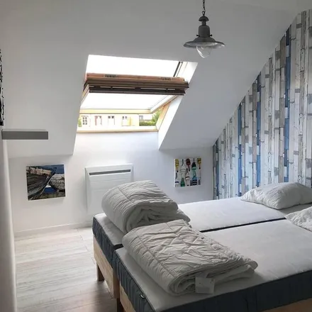 Rent this 3 bed apartment on 76460 Saint-Valery-en-Caux