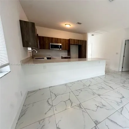 Image 6 - 2275 Northwest 6th Place, Fort Lauderdale, FL 33311, USA - House for rent