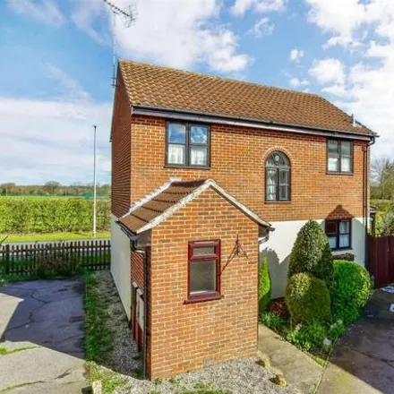 Buy this 3 bed house on Arundel Close in Billericay, CM12 0FN