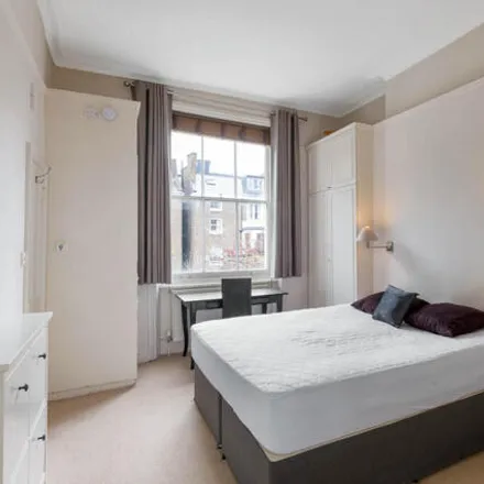 Image 3 - 19 Coleherne Road, London, SW10 9BS, United Kingdom - Apartment for sale