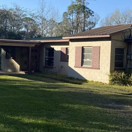 Buy this 3 bed house on East River Road in East Palatka, Putnam County