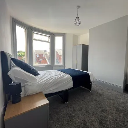 Image 3 - Inskip Terrace, Gateshead, NE8 4AJ, United Kingdom - Room for rent