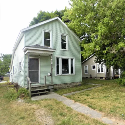 Buy this 3 bed house on 1210 Lapeer Avenue in Port Huron, MI 48060