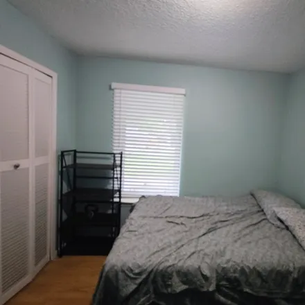 Rent this 1 bed room on 714 Buckingham Place in Austin, TX 78745