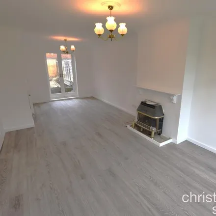 Rent this 3 bed townhouse on Holme Close in Cheshunt, EN8 8ST