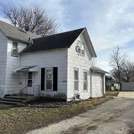 Buy this 3 bed house on 637 Madison Street in Nashua, Chickasaw County