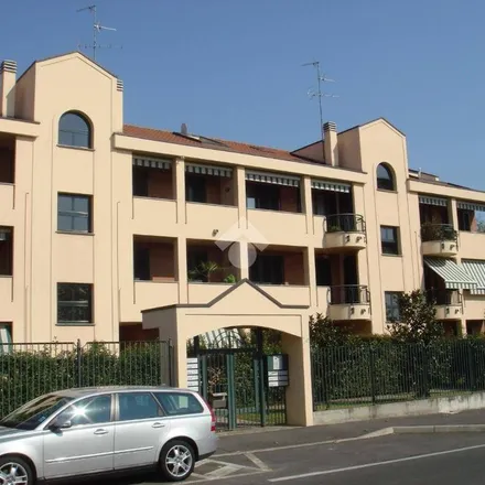 Image 5 - Via Giuseppe Mazzini, 20832 Desio MB, Italy - Apartment for rent