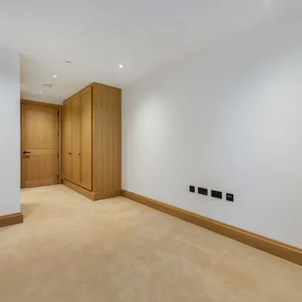 Rent this 3 bed apartment on John Islip Street in London, SW1V 2JE