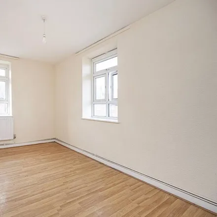 Rent this 3 bed apartment on Watermead House in Kingsmead Way, London