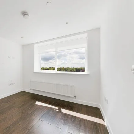 Rent this 2 bed apartment on Northumberland House in 29 Brighton Road, London