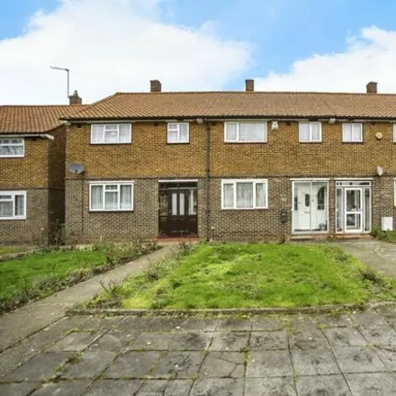 Buy this 3 bed townhouse on Bromley Road in London, SE6 2RX