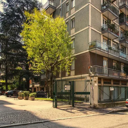 Image 2 - Via Don Luigi Guanella, 22100 Como CO, Italy - Apartment for rent