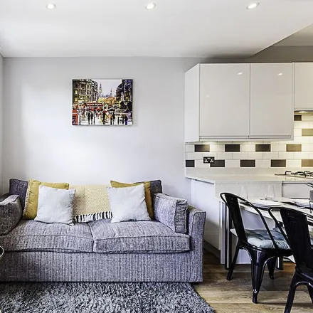 Image 9 - London, W3 7SX, United Kingdom - Apartment for rent